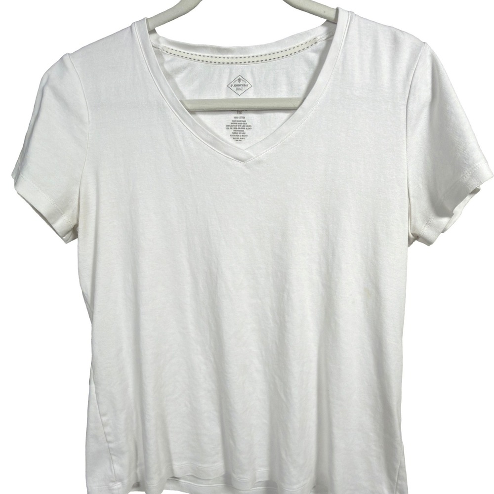 St. John's Bay Essential Tee Large‎ Womens V-Neck Short Sleeve White